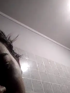 Cachorrinha2025 online show from November 13, 2025, 4:44 am