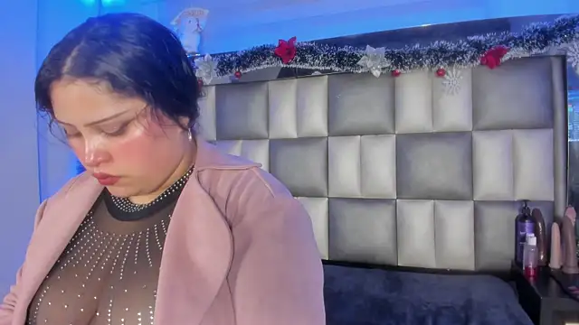 Snapshot of abbiecollins_js chatting on January 6, 2026, 3:21 am abbiecollins js online show from January 6, 2026, 3:21 am