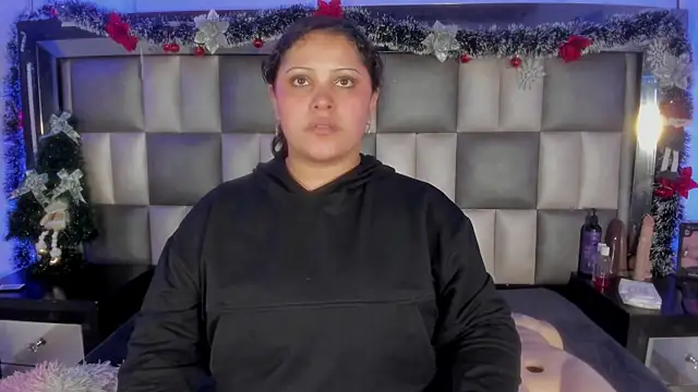 Snapshot of abbiecollins_js chatting on January 7, 2026, 4:37 am abbiecollins js online show from January 7, 2026, 4:37 am