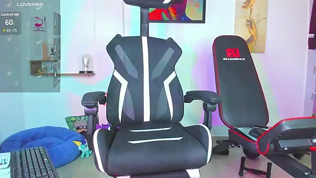 JordanRossie online show from October 25, 2025, 11:43 pm