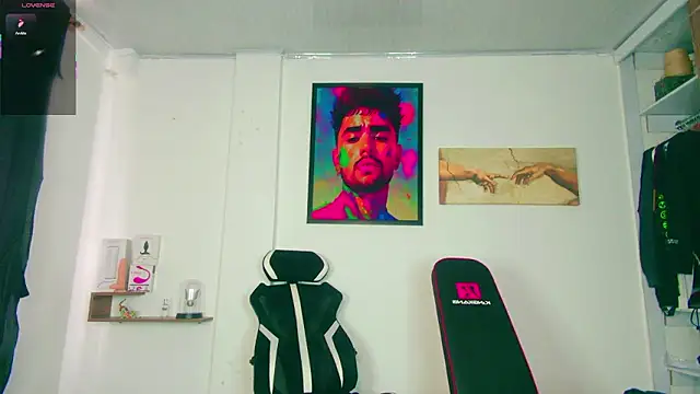 Snapshot of JordanRossie chatting on February 3, 2026, 4:12 pm JordanRossie online show from February 3, 2026, 4:12 pm