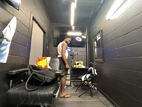 Snapshot of nymphoandthebeast69 chatting on March 8, 2026, 8:40 am nymphoandthebeast69 online show from March 8, 2026, 8:40 am