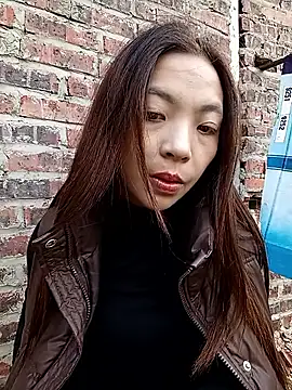 -Miu-98 online show from November 25, 2025, 1:38 am