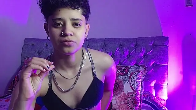 Snapshot of Jade_Rayden chatting on January 6, 2026, 5:11 am Jade Rayden online show from January 6, 2026, 5:11 am