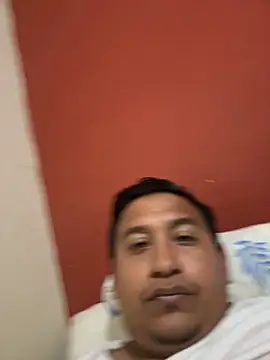 Snapshot of dannybs05 chatting on September 15, 2025, 7:08 am dannybs05 online show from September 15, 2025, 7:08 am