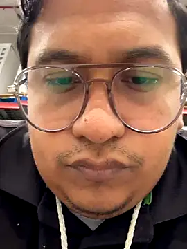 Snapshot of dannybs05 chatting on September 16, 2025, 12:33 am dannybs05 online show from September 16, 2025, 12:33 am