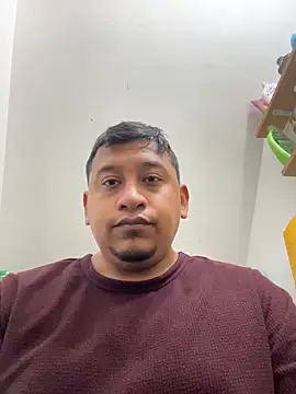 Snapshot of dannybs05 chatting on November 11, 2025, 7:36 pm dannybs05 online show from November 11, 2025, 7:36 pm