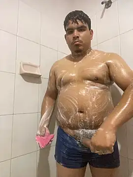 Snapshot of RangingWarranty chatting on November 25, 2025, 6:02 am RangingWarranty online show from November 25, 2025, 6:02 am