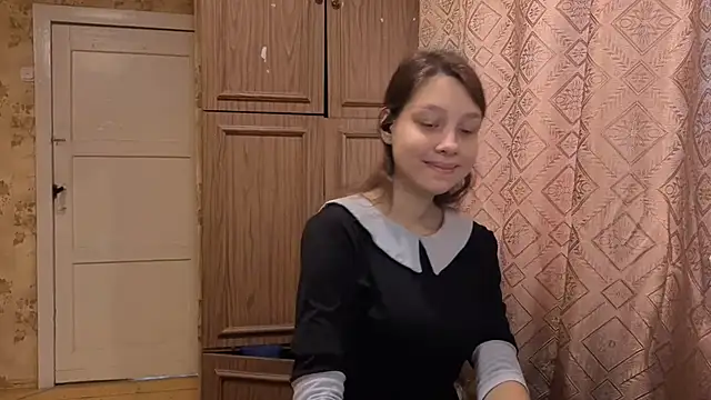 Snapshot of QutieDaSweet chatting on October 28, 2025, 3:10 am QutieDaSweet online show from October 28, 2025, 3:10 am