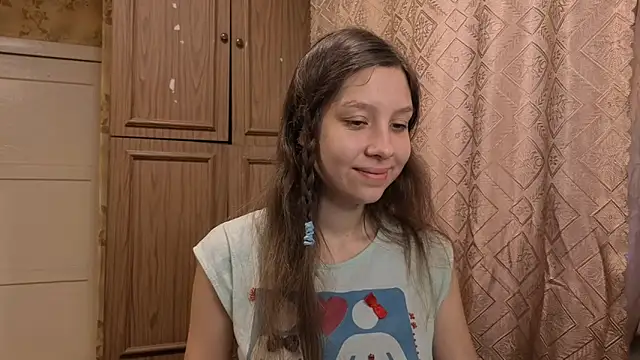 Snapshot of QutieDaSweet chatting on November 5, 2025, 2:11 am QutieDaSweet online show from November 5, 2025, 2:11 am