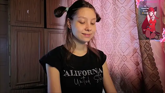 Snapshot of QutieDaSweet chatting on December 14, 2025, 9:03 am QutieDaSweet online show from December 14, 2025, 9:03 am