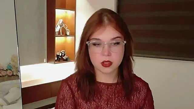 Lilith Bonheur online show from June 28, 2026, 9:10 pm