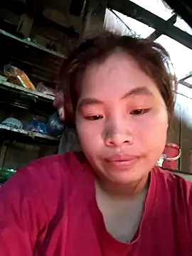 Luyen004 online show from April 4, 2026, 1:37 am