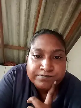 Indianqueen786 online show from September 13, 2025, 1:22 pm