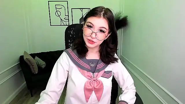 MeLLSawertyq online show from October 14, 2025, 7:47 pm