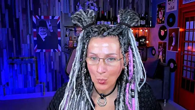 UmaSpace online show from September 26, 2025, 1:15 pm