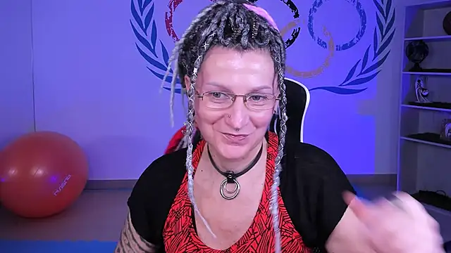 UmaSpace online show from September 30, 2025, 1:05 pm