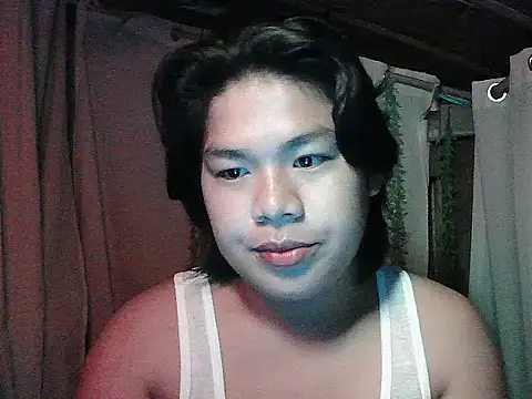 Huntrix2025 online show from December 3, 2025, 8:18 pm