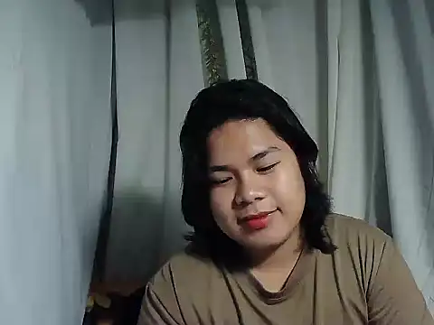 Huntrix2025 online show from March 6, 2026, 9:44 pm