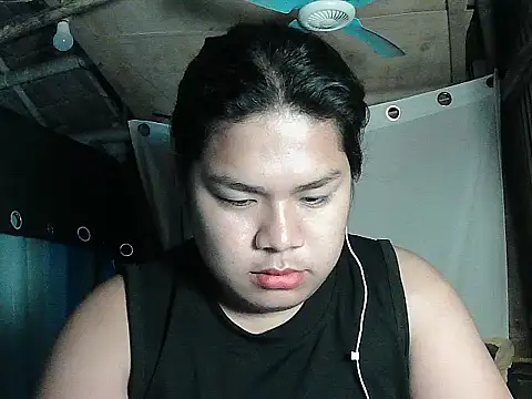 Huntrix2025 online show from April 13, 2026, 8:47 pm