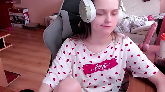 SharybbFace online show from April 16, 2026, 3:02 pm