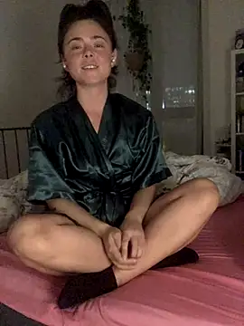 Snapshot of Mia_Winters chatting on October 24, 2025, 6:59 pm Mia Winters online show from October 24, 2025, 6:59 pm