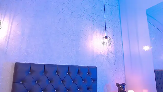 Sabriinaa Foxx online show from December 13, 2025, 7:53 pm