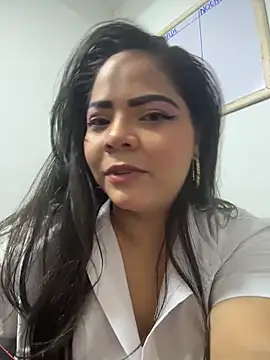 ROUSE SINCLAIR online show from October 18, 2025, 7:47 pm