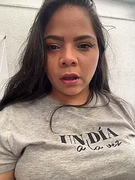 Snapshot of ROUSE_SINCLAIR chatting on February 17, 2026, 6:58 pm ROUSE SINCLAIR online show from February 17, 2026, 6:58 pm