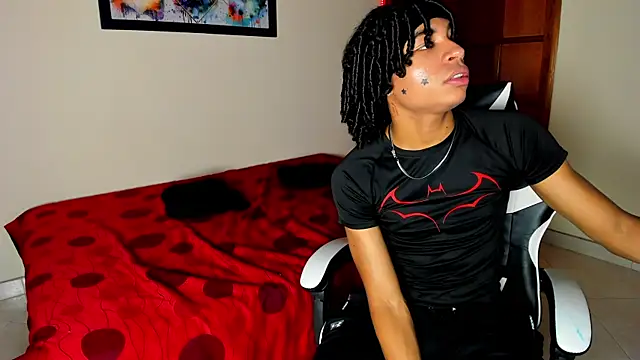 Snapshot of dann_cute028 chatting on November 29, 2025, 10:13 pm dann cute028 online show from November 29, 2025, 10:13 pm