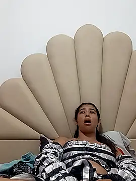 Snapshot of noe_30 chatting on March 6, 2026, 6:26 pm noe 30 online show from March 6, 2026, 6:26 pm