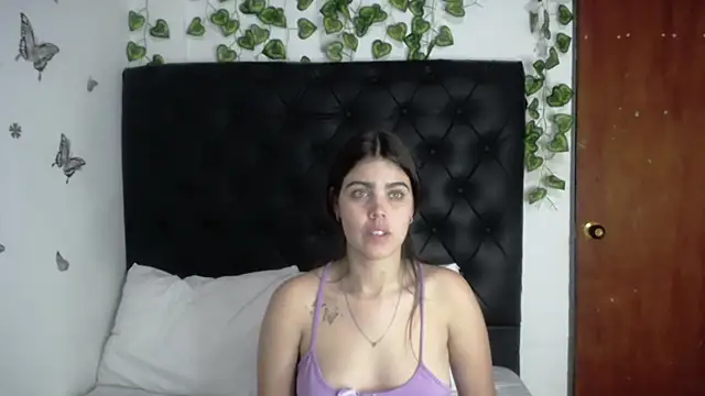Snapshot of isabel_09 chatting on April 18, 2026, 7:18 pm isabel 09 online show from April 18, 2026, 7:18 pm