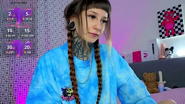 Snapshot of LilithPoison chatting on February 19, 2026, 3:02 am LilithPoison online show from February 19, 2026, 3:02 am