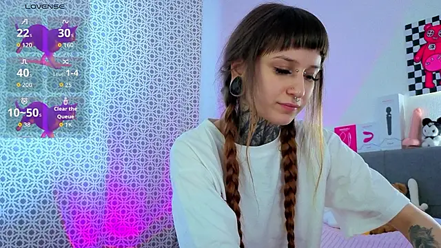 Snapshot of LilithPoison chatting on February 21, 2026, 6:36 am LilithPoison online show from February 21, 2026, 6:36 am