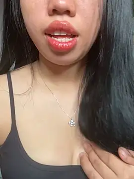 Rose-babyx online show from June 10, 2026, 2:23 am