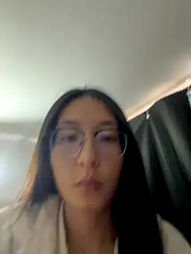 xiaobaimao6 online show from November 11, 2025, 3:45 pm