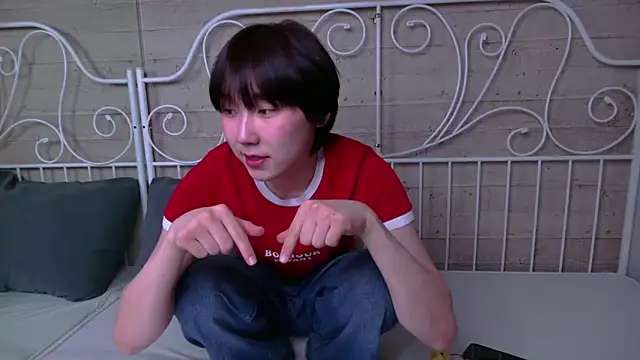 HeejinWang online show from April 2, 2026, 8:17 pm