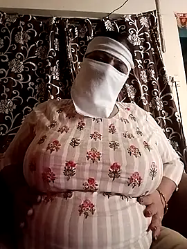 Love-890 online show from November 2, 2025, 10:39 am