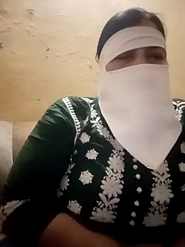 Love-890 online show from November 3, 2025, 1:19 am