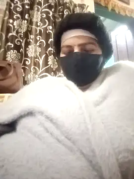 Love-890 online show from December 18, 2025, 3:18 pm