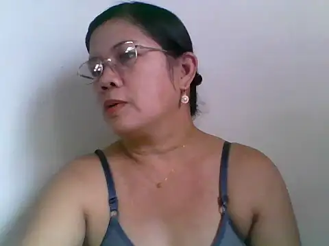 Snapshot of asian_bhebs1 chatting on October 18, 2025, 6:37 am asian bhebs1 online show from October 18, 2025, 6:37 am
