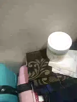 Love40777 online show from December 17, 2025, 6:25 pm