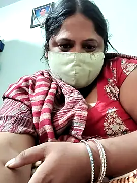 Mmm143 online show from December 4, 2025, 5:28 am