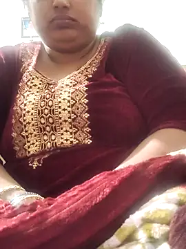 Snapshot of Mmm143 chatting on December 21, 2025, 5:09 pm Mmm143 online show from December 21, 2025, 5:09 pm