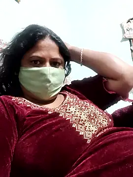 Snapshot of Mmm143 chatting on January 8, 2026, 3:42 am Mmm143 online show from January 8, 2026, 3:42 am