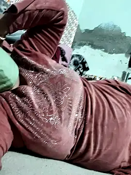 Snapshot of Mmm143 chatting on January 10, 2026, 6:53 pm Mmm143 online show from January 10, 2026, 6:53 pm