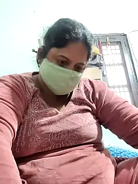 Snapshot of Mmm143 chatting on January 12, 2026, 6:07 am Mmm143 online show from January 12, 2026, 6:07 am