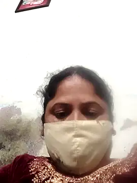 Snapshot of Mmm143 chatting on February 12, 2026, 10:32 am Mmm143 online show from February 12, 2026, 10:32 am