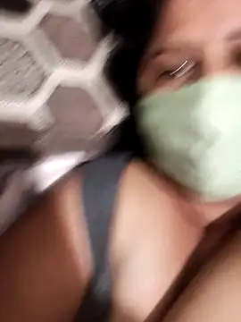 Snapshot of Mmm143 chatting on February 13, 2026, 6:15 pm Mmm143 online show from February 13, 2026, 6:15 pm