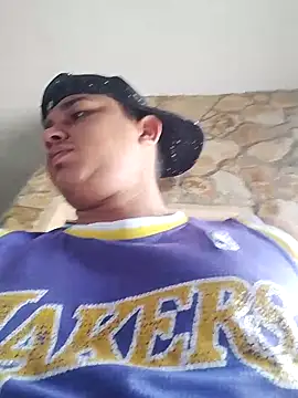 Snapshot of Alex_man23 chatting on September 18, 2025, 1:13 pm Alex man23 online show from September 18, 2025, 1:13 pm